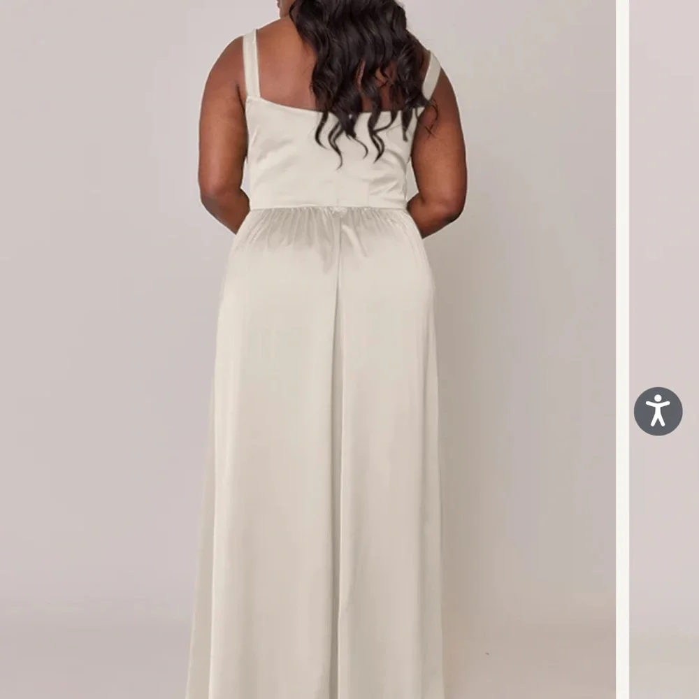 Revelry Dress- Whitney Satin in Soft Champagne - Picture 6 of 6